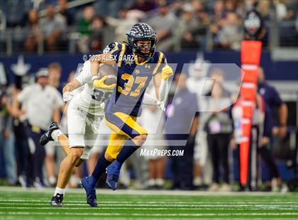 Thumbnail 1 in Smithson Valley vs Highland Park (UIL 5A Football Division I Final) photogallery.