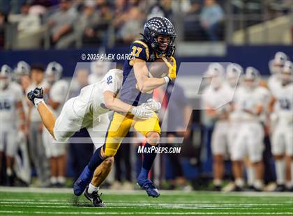 Thumbnail 3 in Smithson Valley vs Highland Park (UIL 5A Football Division I Final) photogallery.