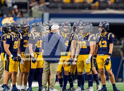 Thumbnail 3 in Smithson Valley vs Highland Park (UIL 5A Football Division I Final) photogallery.