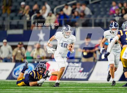 Thumbnail 1 in Smithson Valley vs Highland Park (UIL 5A Football Division I Final) photogallery.