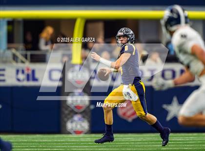 Thumbnail 1 in Smithson Valley vs Highland Park (UIL 5A Football Division I Final) photogallery.