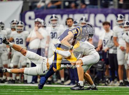 Thumbnail 2 in Smithson Valley vs Highland Park (UIL 5A Football Division I Final) photogallery.