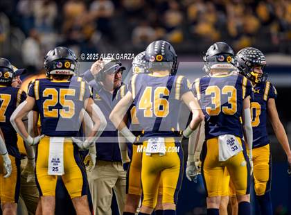 Thumbnail 2 in Smithson Valley vs Highland Park (UIL 5A Football Division I Final) photogallery.