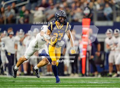Thumbnail 1 in Smithson Valley vs Highland Park (UIL 5A Football Division I Final) photogallery.