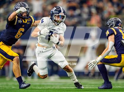 Thumbnail 1 in Smithson Valley vs Highland Park (UIL 5A Football Division I Final) photogallery.