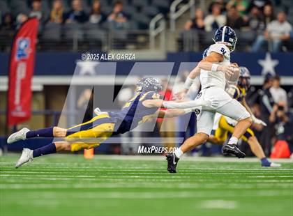 Thumbnail 2 in Smithson Valley vs Highland Park (UIL 5A Football Division I Final) photogallery.