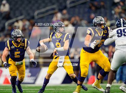 Thumbnail 1 in Smithson Valley vs Highland Park (UIL 5A Football Division I Final) photogallery.