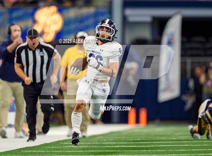 Thumbnail 2 in Smithson Valley vs Highland Park (UIL 5A Football Division I Final) photogallery.
