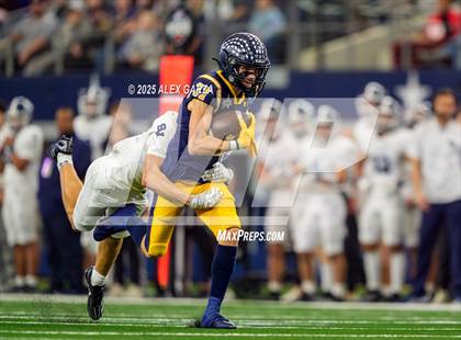 Thumbnail 2 in Smithson Valley vs Highland Park (UIL 5A Football Division I Final) photogallery.