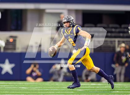Thumbnail 1 in Smithson Valley vs Highland Park (UIL 5A Football Division I Final) photogallery.