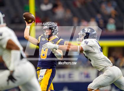 Thumbnail 3 in Smithson Valley vs Highland Park (UIL 5A Football Division I Final) photogallery.