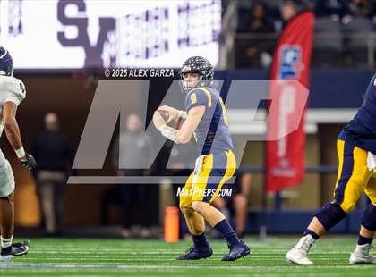 Thumbnail 1 in Smithson Valley vs Highland Park (UIL 5A Football Division I Final) photogallery.