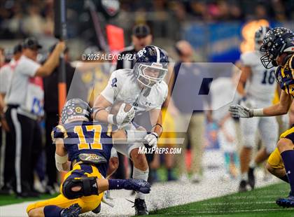 Thumbnail 3 in Smithson Valley vs Highland Park (UIL 5A Football Division I Final) photogallery.