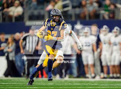 Thumbnail 3 in Smithson Valley vs Highland Park (UIL 5A Football Division I Final) photogallery.