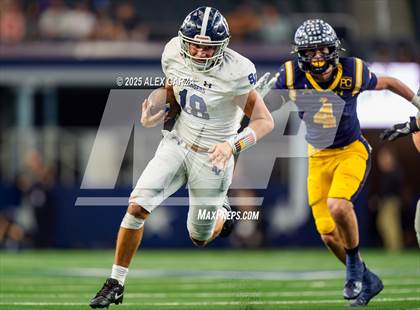 Thumbnail 1 in Smithson Valley vs Highland Park (UIL 5A Football Division I Final) photogallery.
