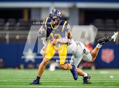 Thumbnail 2 in Smithson Valley vs Highland Park (UIL 5A Football Division I Final) photogallery.