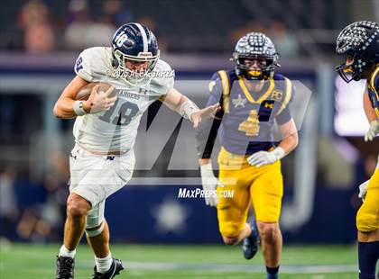 Thumbnail 2 in Smithson Valley vs Highland Park (UIL 5A Football Division I Final) photogallery.