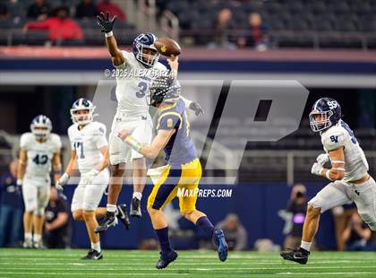 Thumbnail 1 in Smithson Valley vs Highland Park (UIL 5A Football Division I Final) photogallery.