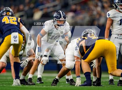 Thumbnail 2 in Smithson Valley vs Highland Park (UIL 5A Football Division I Final) photogallery.