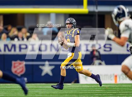 Thumbnail 1 in Smithson Valley vs Highland Park (UIL 5A Football Division I Final) photogallery.