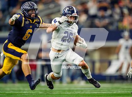 Thumbnail 2 in Smithson Valley vs Highland Park (UIL 5A Football Division I Final) photogallery.