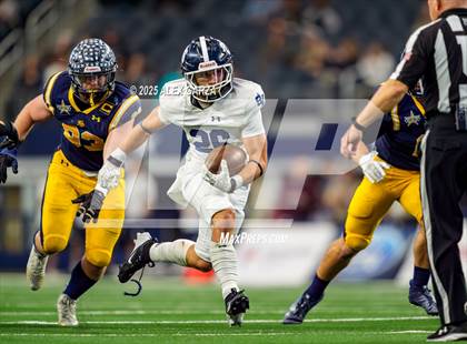 Thumbnail 3 in Smithson Valley vs Highland Park (UIL 5A Football Division I Final) photogallery.