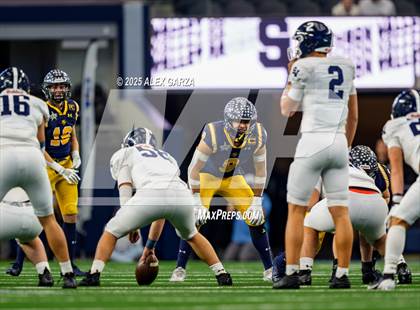 Thumbnail 3 in Smithson Valley vs Highland Park (UIL 5A Football Division I Final) photogallery.