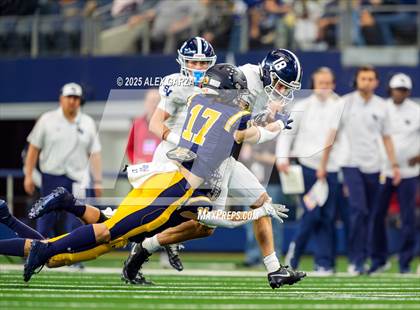 Thumbnail 1 in Smithson Valley vs Highland Park (UIL 5A Football Division I Final) photogallery.