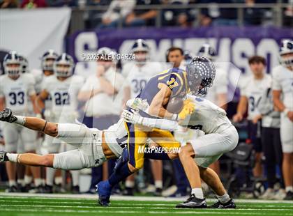 Thumbnail 1 in Smithson Valley vs Highland Park (UIL 5A Football Division I Final) photogallery.