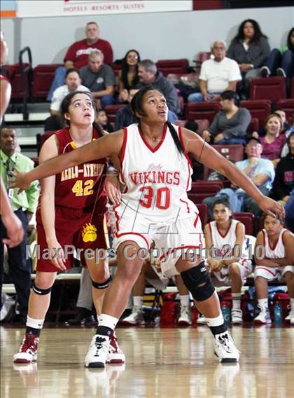 Thumbnail 2 in Menlo-Atherton vs. North Salinas (CIF CCS D1 Final) photogallery.