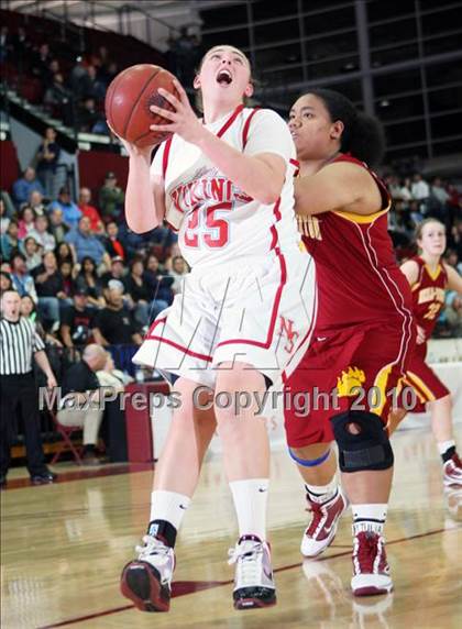 Thumbnail 2 in Menlo-Atherton vs. North Salinas (CIF CCS D1 Final) photogallery.
