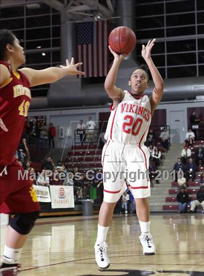 Thumbnail 3 in Menlo-Atherton vs. North Salinas (CIF CCS D1 Final) photogallery.