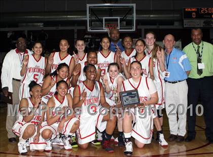 Thumbnail 3 in Menlo-Atherton vs. North Salinas (CIF CCS D1 Final) photogallery.