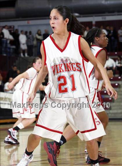 Thumbnail 2 in Menlo-Atherton vs. North Salinas (CIF CCS D1 Final) photogallery.