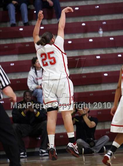 Thumbnail 2 in Menlo-Atherton vs. North Salinas (CIF CCS D1 Final) photogallery.