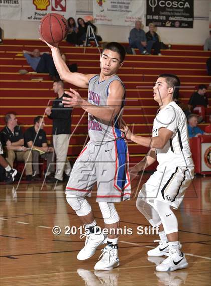 Thumbnail 1 in Christian Brothers vs. Archbishop Mitty (Father Barry Christmas Classic) photogallery.