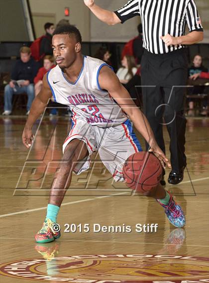 Thumbnail 3 in Christian Brothers vs. Archbishop Mitty (Father Barry Christmas Classic) photogallery.