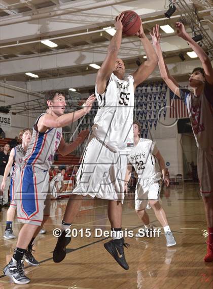 Thumbnail 1 in Christian Brothers vs. Archbishop Mitty (Father Barry Christmas Classic) photogallery.