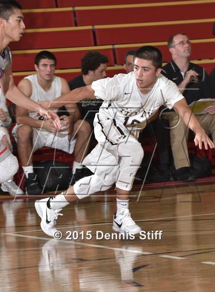 Thumbnail 3 in Christian Brothers vs. Archbishop Mitty (Father Barry Christmas Classic) photogallery.