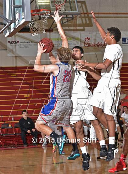 Thumbnail 1 in Christian Brothers vs. Archbishop Mitty (Father Barry Christmas Classic) photogallery.