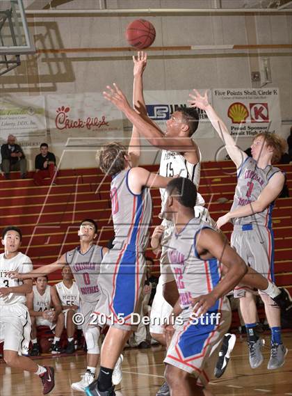 Thumbnail 2 in Christian Brothers vs. Archbishop Mitty (Father Barry Christmas Classic) photogallery.