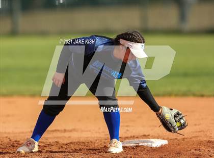 Thumbnail 3 in Buena @ Canyon del Oro photogallery.
