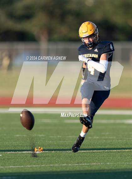 Thumbnail 2 in Cypress Ranch vs Memorial (A team) photogallery.
