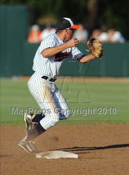 Thumbnail 2 in Rockwall-Heath vs. Wakeland (Texas 4A Region II Final) photogallery.