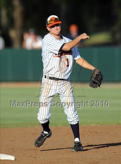 Thumbnail 2 in Rockwall-Heath vs. Wakeland (Texas 4A Region II Final) photogallery.