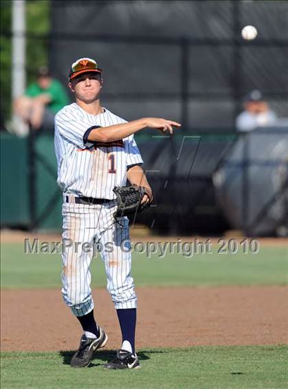 Thumbnail 2 in Rockwall-Heath vs. Wakeland (Texas 4A Region II Final) photogallery.