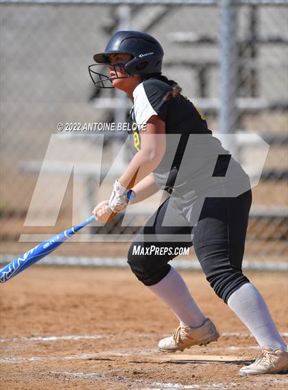 Thumbnail 3 in Trabuco Hills vs. Santa Fe photogallery.