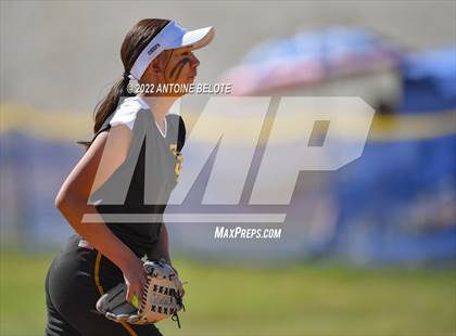 Thumbnail 3 in Trabuco Hills vs. Santa Fe photogallery.