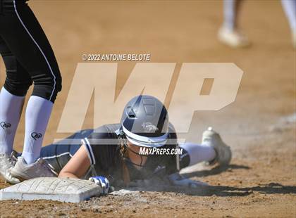 Thumbnail 2 in Trabuco Hills vs. Santa Fe photogallery.