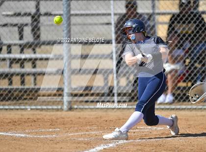 Thumbnail 2 in Trabuco Hills vs. Santa Fe photogallery.